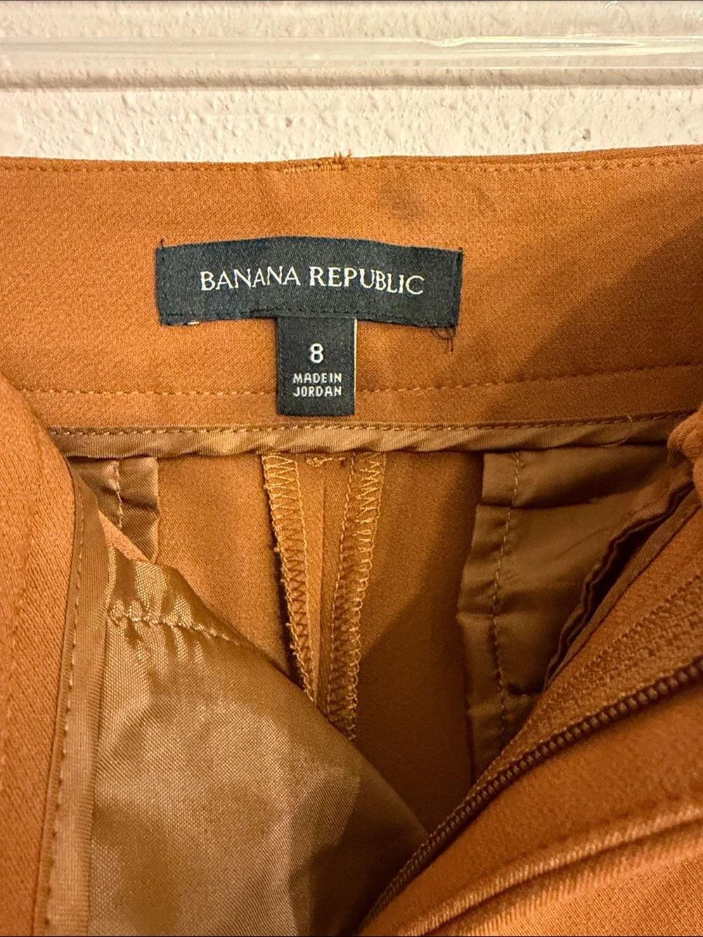 Banana Republic Cropped Tapered Pants in Rust